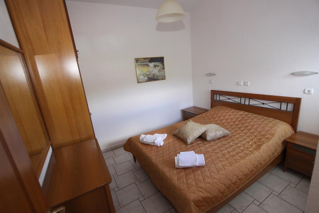 Apartamento Badis Haus Toroni Exterior foto